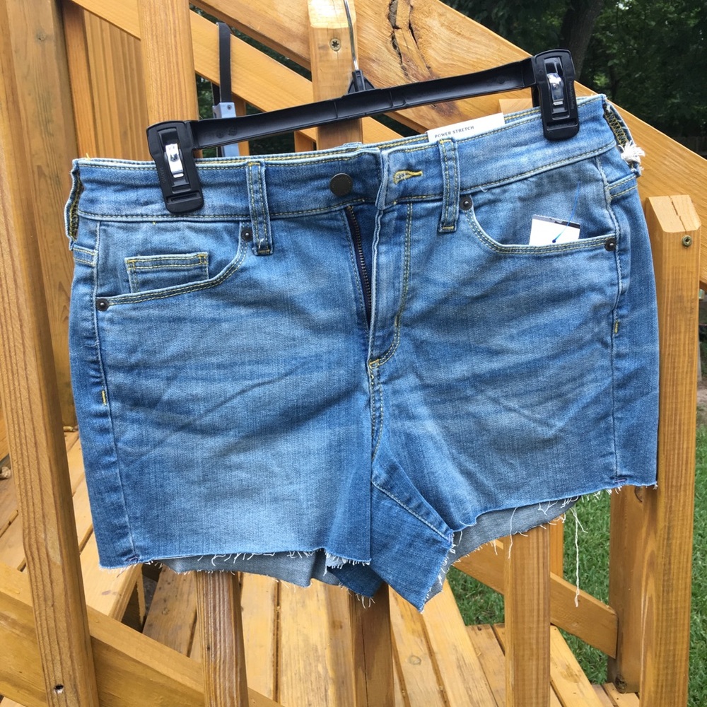 Midi Rise Jean Shorts!